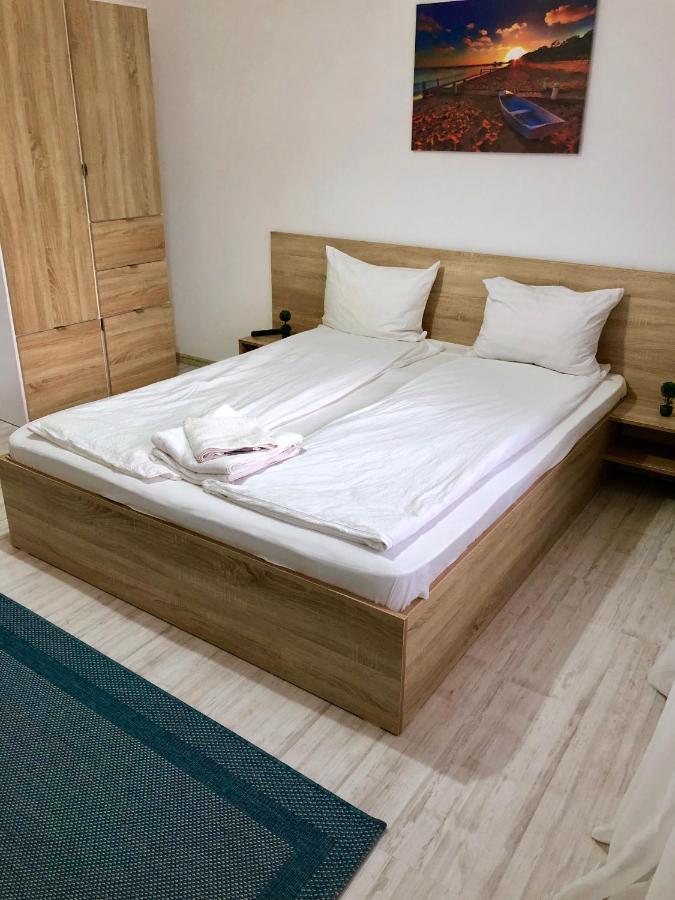 City Break Maya Apartment オラデア エクステリア 写真